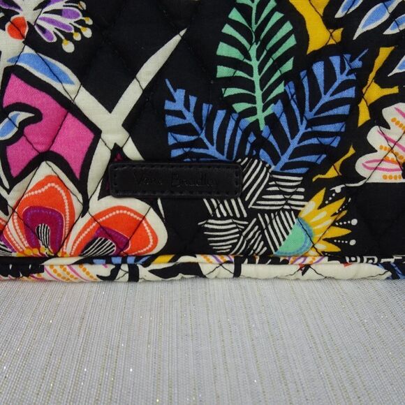 VERA BRADLEY Laptop Sleeve Case Factory Style KAUAI Floral Multicolor NWT $59 - Picture 5 of 10